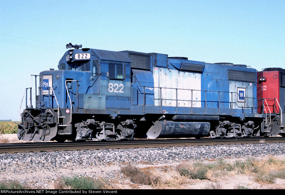 EMDX GP38-2 #822